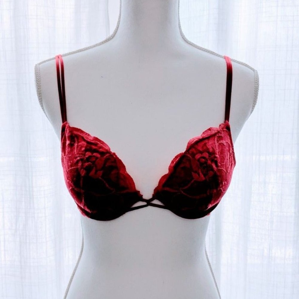 Victoria's Secret Hot Pink Lace Bra 34B